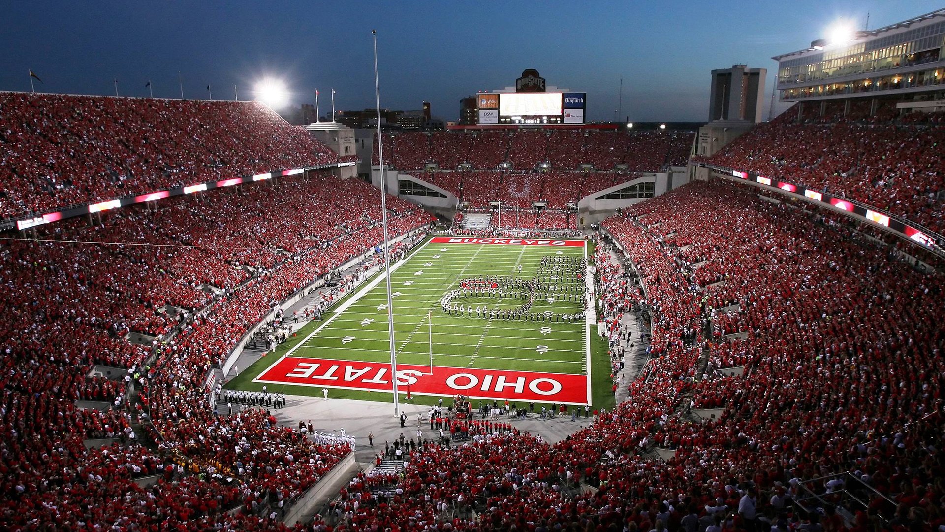 “中秋赏月夜跑” 路线专门设计可观月最佳点