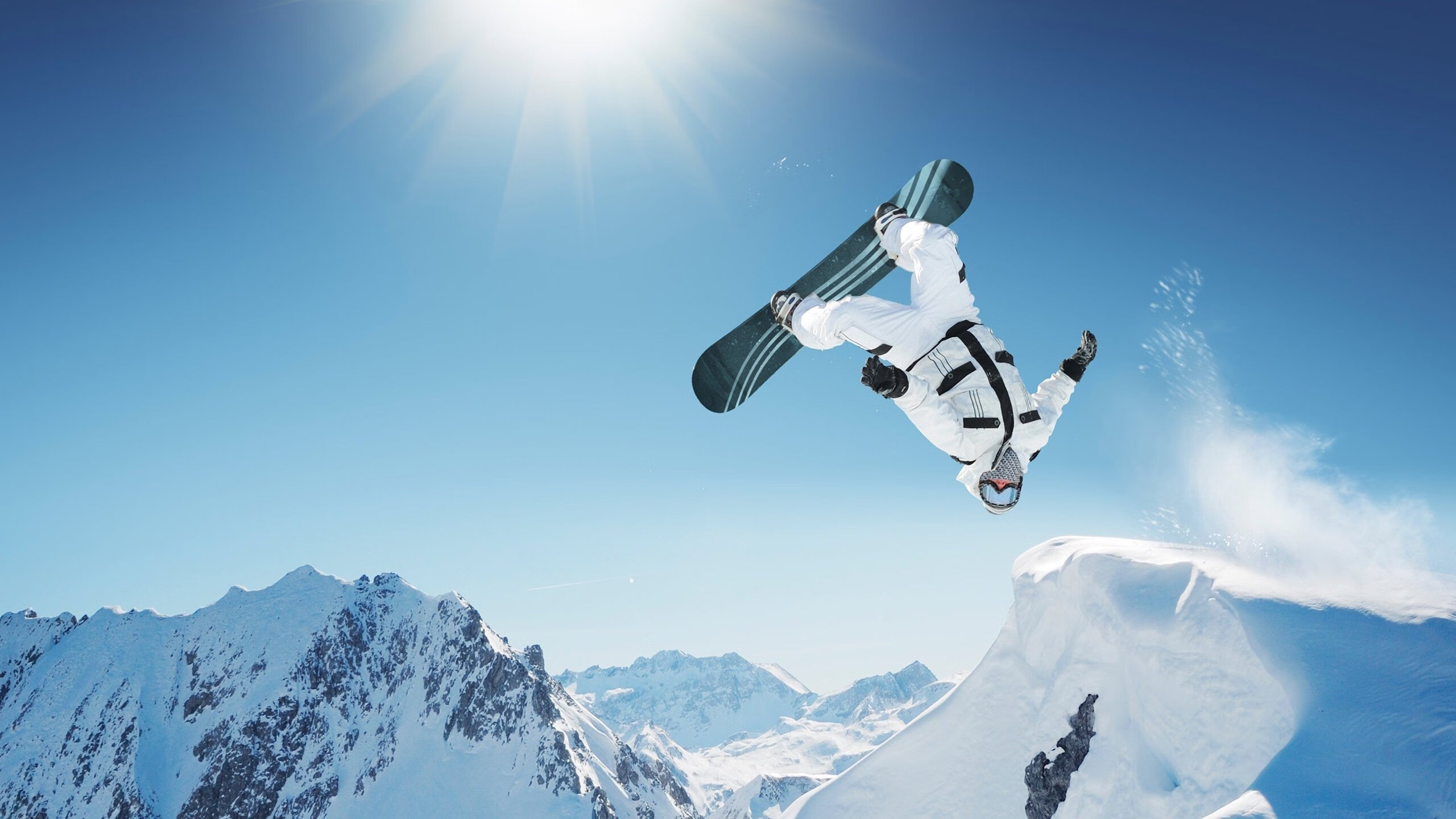 世界杯“与爸爸一起看球”的话题引起跨代共鸣